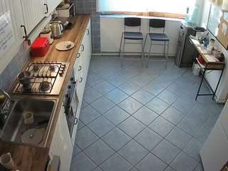 voyeurcam-julmodels-kitchen-2 live webcam show