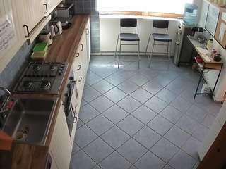 voyeurcam-julmodels-kitchen-2 live webcam show