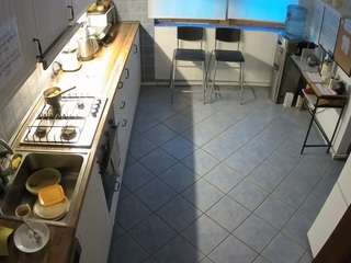voyeurcam-julmodels-kitchen-2 live webcam show