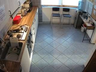 voyeurcam-julmodels-kitchen-2