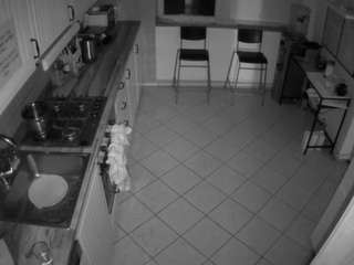 voyeurcam-julmodels-kitchen-2
