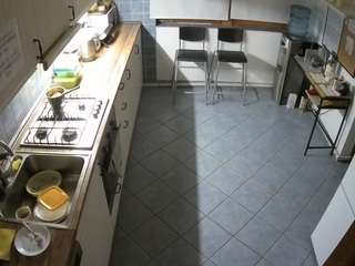 voyeurcam-julmodels-kitchen-2