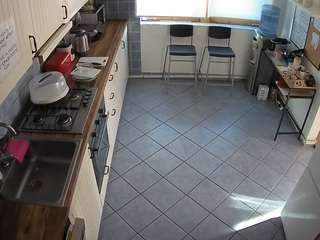 voyeurcam julmodels kitchen 2 live webcam show
