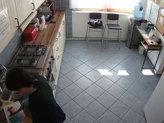 voyeurcam julmodels kitchen 2 live webcam show