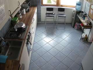 voyeurcam-julmodels-kitchen-2