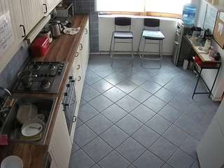 voyeurcam-julmodels-kitchen-2
