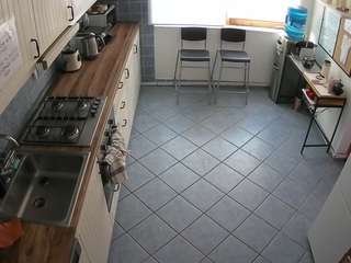 voyeurcam-julmodels-kitchen-2