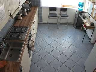 voyeurcam julmodels kitchen 2 live webcam show