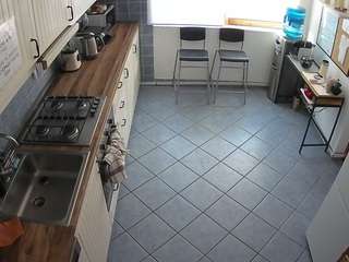 voyeurcam julmodels kitchen 2 live webcam show