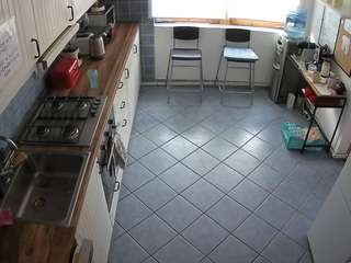 voyeurcam julmodels kitchen 2 live webcam show