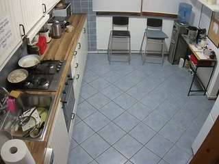 voyeurcam-julmodels-kitchen-2
