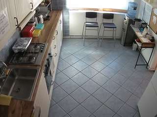 voyeurcam-julmodels-kitchen-2