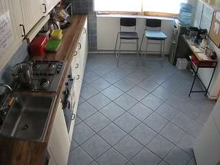 voyeurcam-julmodels-kitchen-2