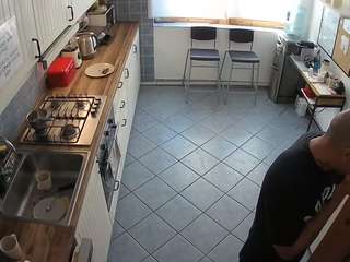 voyeurcam-julmodels-kitchen-2