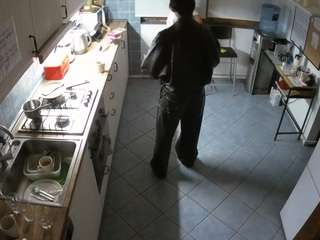 voyeurcam-julmodels-kitchen-2