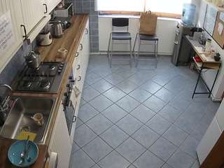 voyeurcam-julmodels-kitchen-2