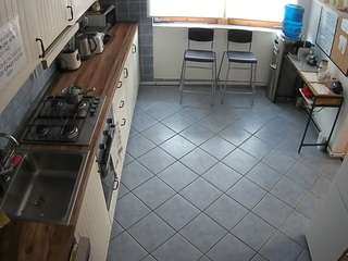 voyeurcam-julmodels-kitchen-2