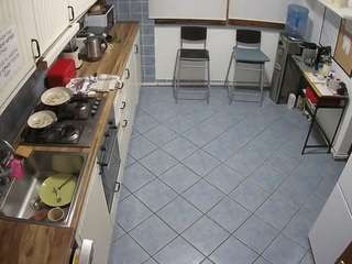voyeurcam-julmodels-kitchen-2