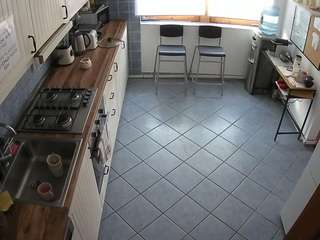 voyeurcam-julmodels-kitchen-2