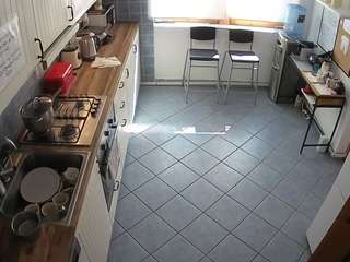 voyeurcam-julmodels-kitchen-2