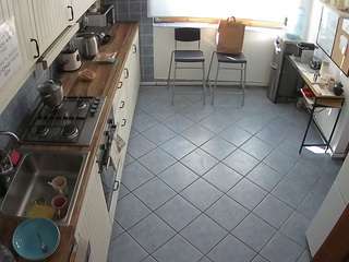 voyeurcam-julmodels-kitchen-2