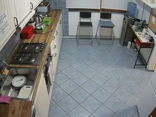 voyeurcam-julmodels-kitchen-2