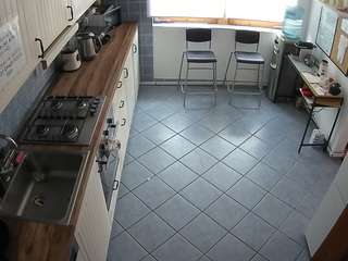 voyeurcam-julmodels-kitchen-2