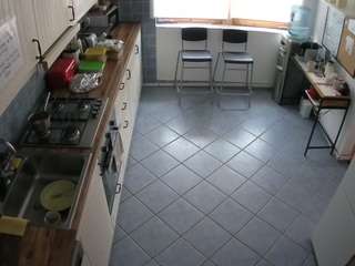 voyeurcam-julmodels-kitchen-2