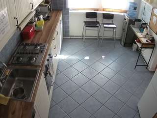 voyeurcam-julmodels-kitchen-2