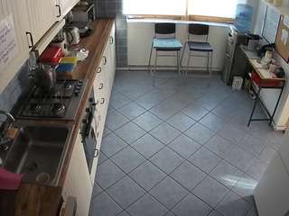 voyeurcam-julmodels-kitchen-2