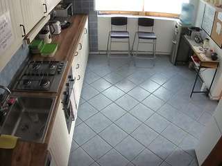voyeurcam-julmodels-kitchen-2