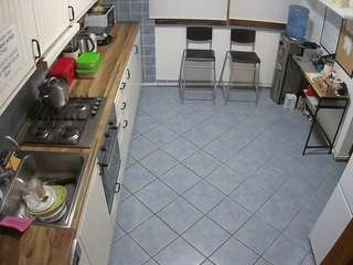 voyeurcam-julmodels-kitchen-2