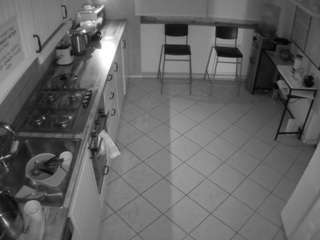 voyeurcam-julmodels-kitchen-2