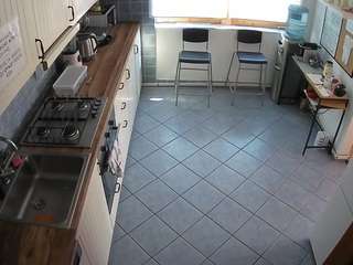 voyeurcam-julmodels-kitchen-2