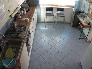 voyeurcam-julmodels-kitchen-2