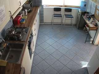 voyeurcam-julmodels-kitchen-2