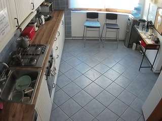 voyeurcam-julmodels-kitchen-2