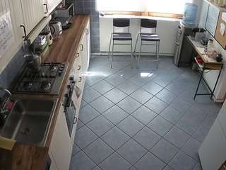 voyeurcam-julmodels-kitchen-2