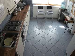voyeurcam-julmodels-kitchen-2