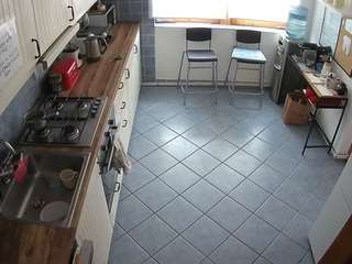 voyeurcam-julmodels-kitchen-2