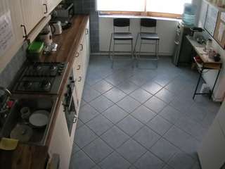 voyeurcam-julmodels-kitchen-2