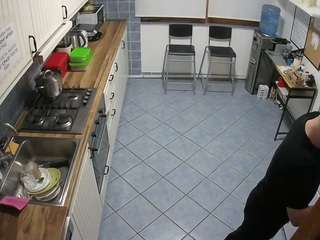 voyeurcam-julmodels-kitchen-2