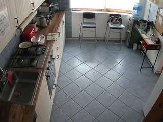 voyeurcam-julmodels-kitchen-2