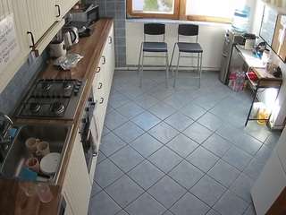 voyeurcam-julmodels-kitchen-2