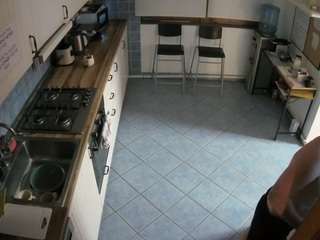 voyeurcam-julmodels-kitchen-2