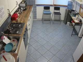voyeurcam-julmodels-kitchen-2