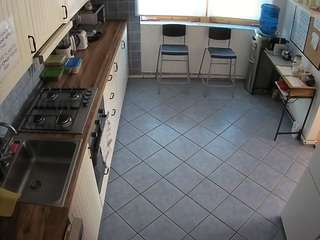 voyeurcam-julmodels-kitchen-2 camsoda