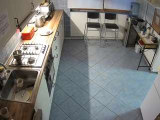 voyeurcam julmodels kitchen 2