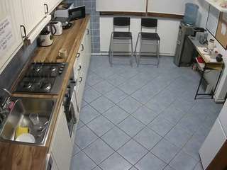 voyeurcam-julmodels-kitchen-2