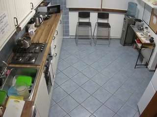 voyeurcam-julmodels-kitchen-2